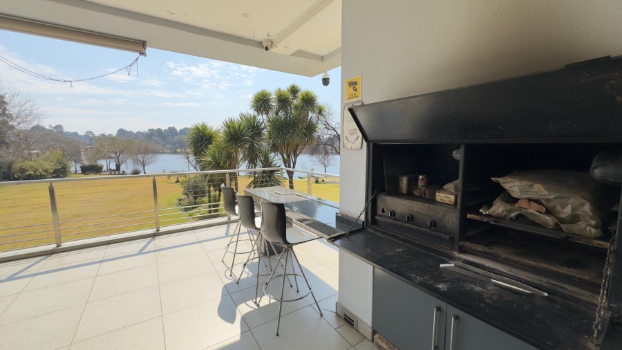 5 Bedroom Property for Sale in Wonderwater Free State